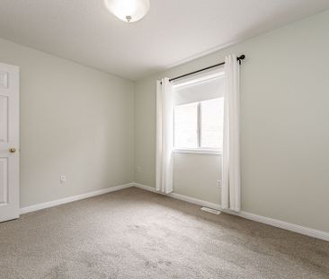 For Lease - 734 Edwards Avenue, Milton, Ontario - Photo 4