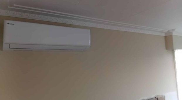 Under renovation- 3 bedroom- Garaging plus!! - Photo 1