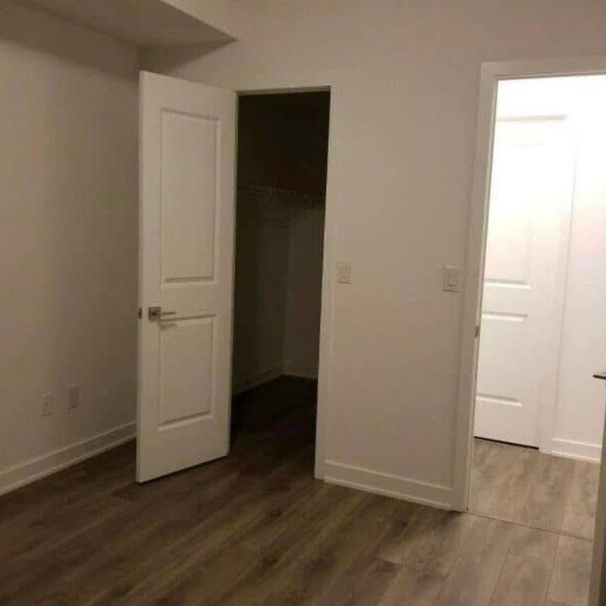 For Lease - 4633 Glen Erin Drive Unit# 511, Mississauga, Ontario - Photo 1