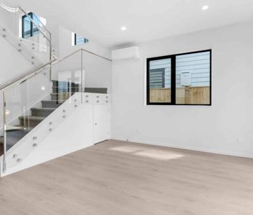 Brand new 5 Bedroom House at Prime Howick Location - Photo 3