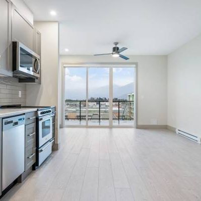 Vantage Studios! BRAND NEW BUILDING 1st floor - Photo 1