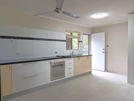 FRESHLY PAINTED & NEATLY PRESENTED TWO BEDROOM UNIT - Photo 5