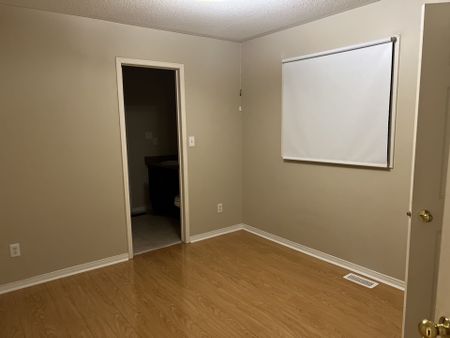 For Lease - 138 Degrassi Cove Circle, Brampton, Ontario - Photo 4