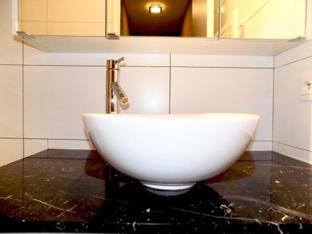 Ruim appartement aan Coupure met zicht op water - Photo 5