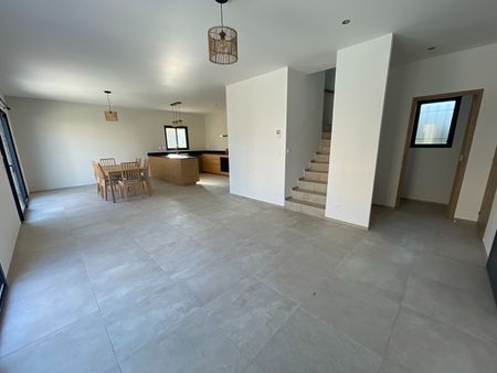Aix en Provence- Villa neuve - 110m² - Piscine et Garage - Photo 3