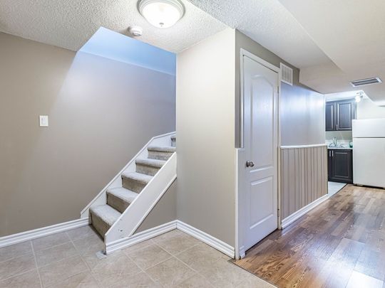 For Lease - 34 Niagara Place Unit# Basement, Brampton, Ontario - Photo 1