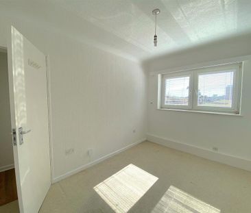 3 bedroom ground floor flat to rent - Photo 5