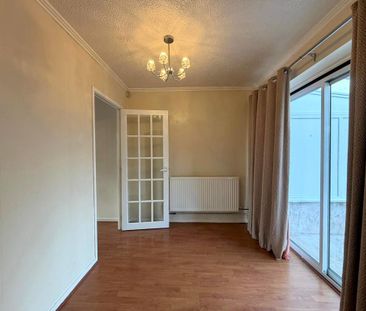 3 bedroom semi-detached house to rent - Photo 3