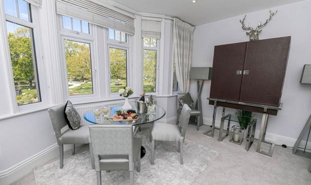 2 bedroom apartment to rent - Photo 1