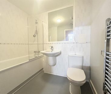 1 Bedroom Apartment To Let - Photo 3