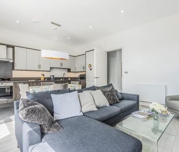 2 Bed Flat, Kerrison Lodge, W5 - Photo 3