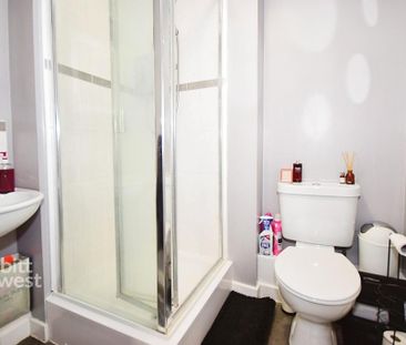 2 bedroom ground floor flat to rent - Photo 6