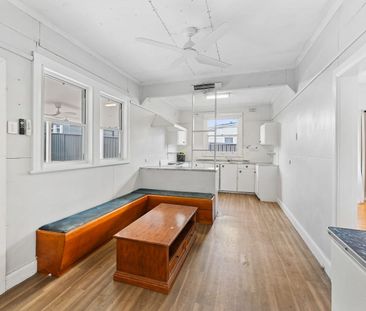 Three Bedroom Home - Photo 6