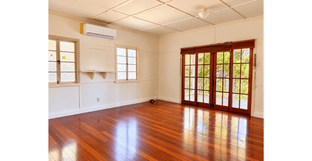 Great Location, Charming Home! - Photo 2