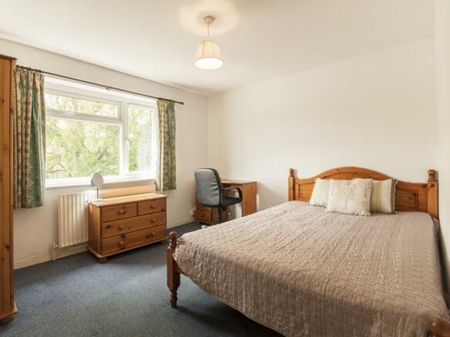 4 bedroom terraced house to rent - Photo 2