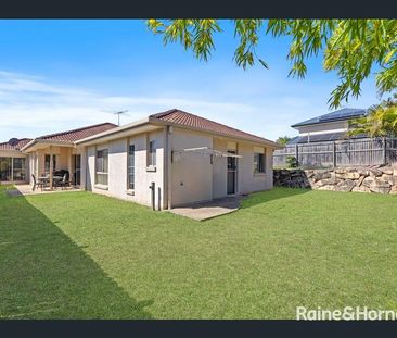 Spacious Family Home in a Peaceful Cul-de-Sac - Photo 1