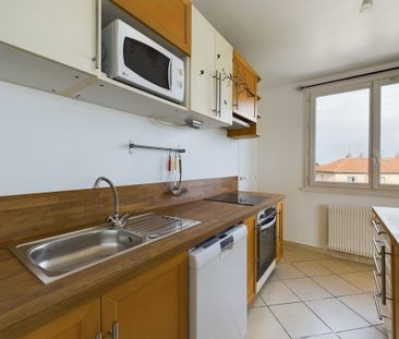 Location Appartement 2 pièces 65m² VILLEURBANNE 69100 - Photo 4