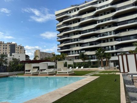 3 room luxury Flat for rent in Alicante, Spain - Photo 3