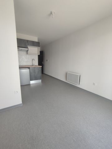 Location Appartement 1 pièce 18m² NIMES 30000 - Photo 2