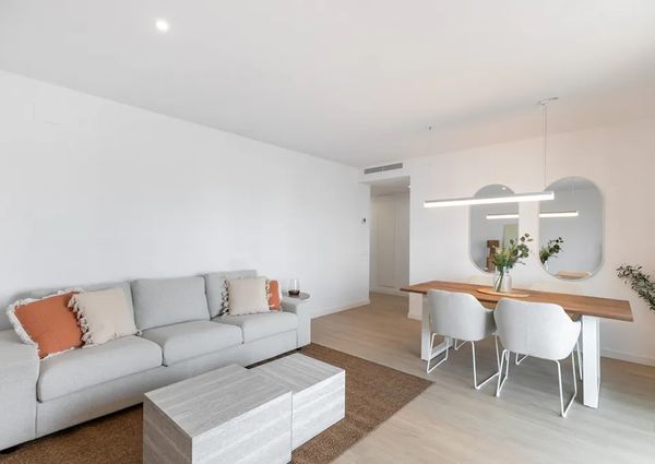 Carrer de Pi i Margall, Badalona, Catalonia 08912