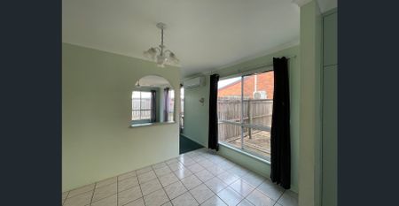 Convenient City Fringe Living - Photo 5