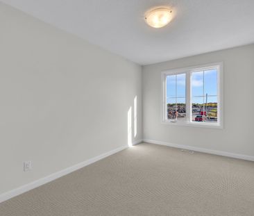 For Lease - 2526 Esprit Drive, Orleans - Cumberland and Area, Ontario - Photo 5