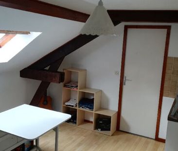 Appartement 1 pièces 15m2 REIMS 350 euros - Photo 4