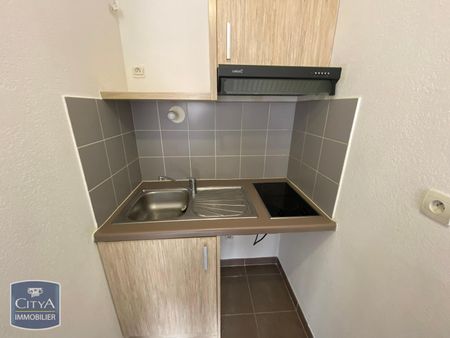 Location Appartement 2 pièces 35m² LA SEYNE SUR MER 83500 - Photo 4