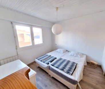 Location Appartement 2 pièces 53m² LES SABLES D OLONNE 85100 - Photo 2