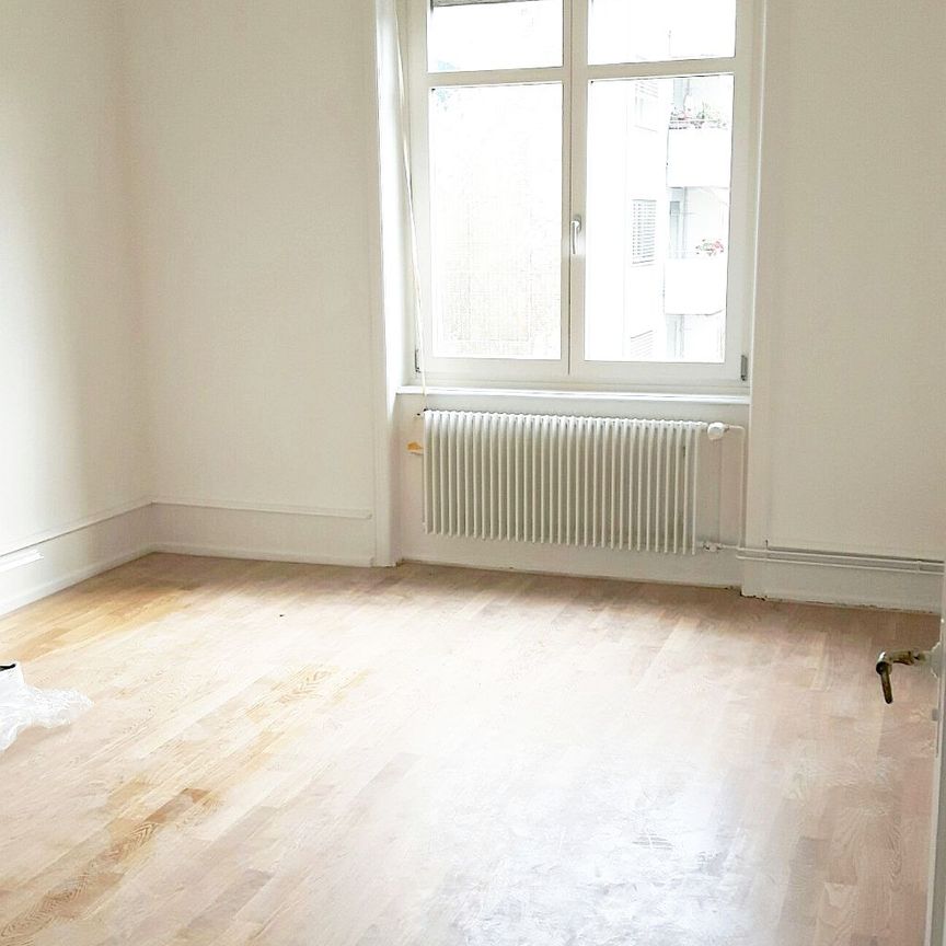 Helle Wohnung mit Charakter / Bright apartment with character - Foto 1