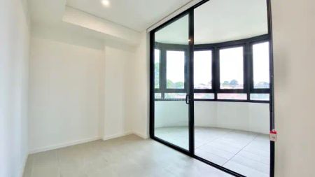 406/2C Wharf Road,Melrose Park,New South Wales 2114, Sydney - Photo 3