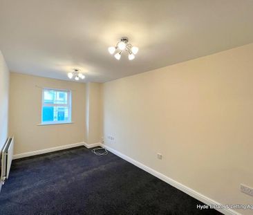 Richmond House, St. Andrews Square, Stoke-On-Trent, ST4 7GE, ST4 7GE - Photo 3