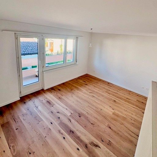 Moderne 4.5-Zimmer-Wohnung mit 2 Balkonen zu vermieten - Photo 1