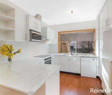 DELIGHTFUL HOME IN CONVENIENT LOCATION !! - Photo 4