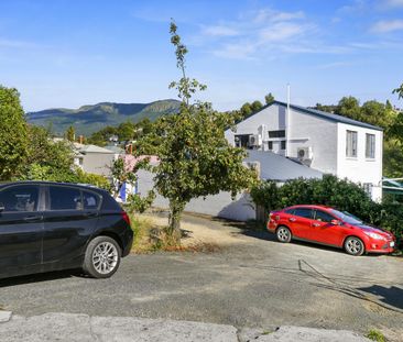 Two bedroom Unit, Great Location - Photo 4