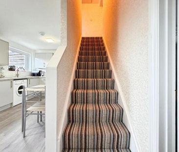 2 bedroom semi-detached house to rent - Photo 5