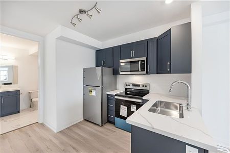 For Lease - 777 Beach Boulevard Unit# 1, Hamilton, Ontario - Photo 4