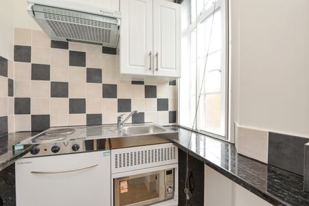 Upper Woburn Place, Euston, London, WC1H - Photo 2