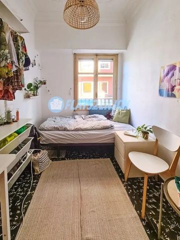 Carrer del Pintor Gisbert, Valencia, Valencian Community 46004 - Photo 4