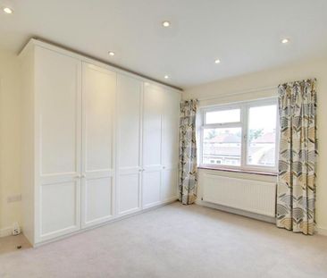 4 bedroom semi-detached house to rent - Photo 2
