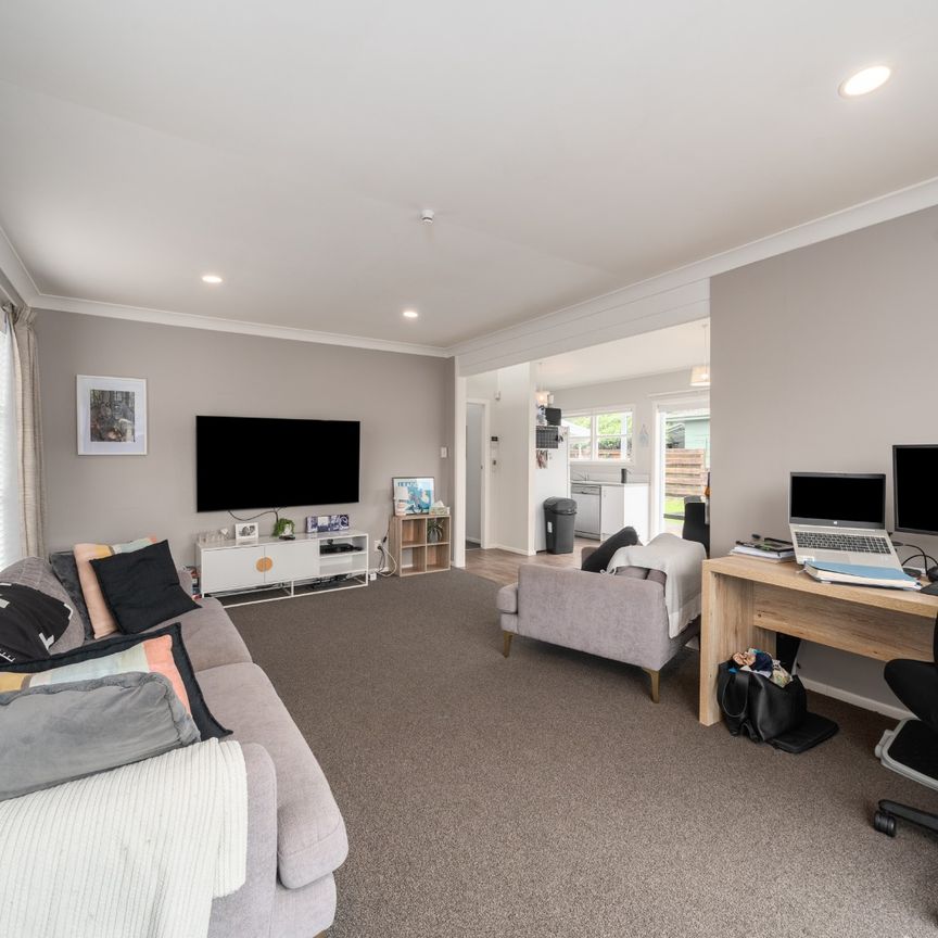 19 Arawhata Road, Paraparaumu - Photo 1