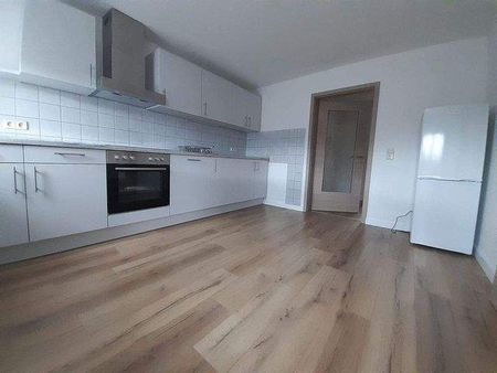 1.Monat Kaltmietfrei - Wunderschöne Dachgeschosswohnung im ruhigen Lunzenau - Photo 3