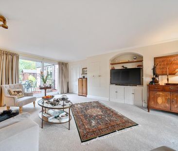 4 bedroom semi-detached house to rent - Photo 2