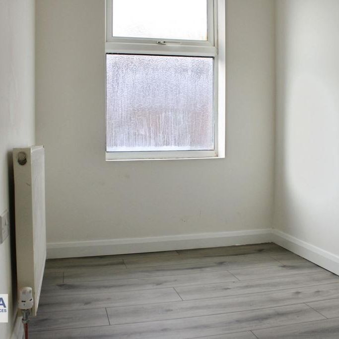 4 bedroom terraced house to rent - Photo 1