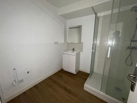 Location Appartement 2 pièces 38m² ANNONAY 07100 - Photo 4