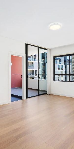 OVERSIZED APARTMENT IN THE POPULAR 'GENESIS' - Photo 1
