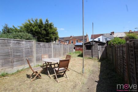 2 bedroom property to rent - Photo 4