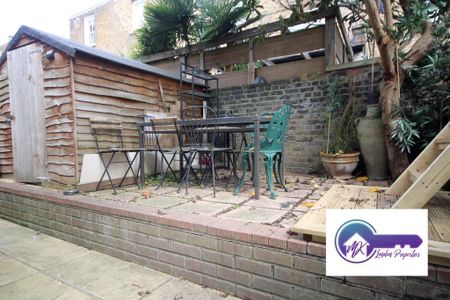 1 Bedroom Room in Flat Share To Rent - Photo 4