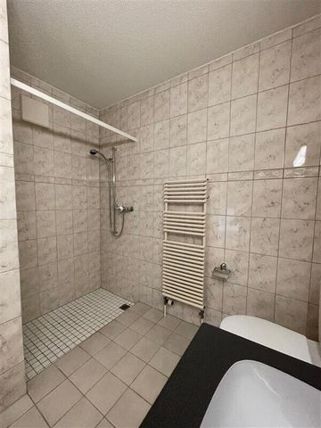 Generous apartment ideal for families or shared living - Foto 5