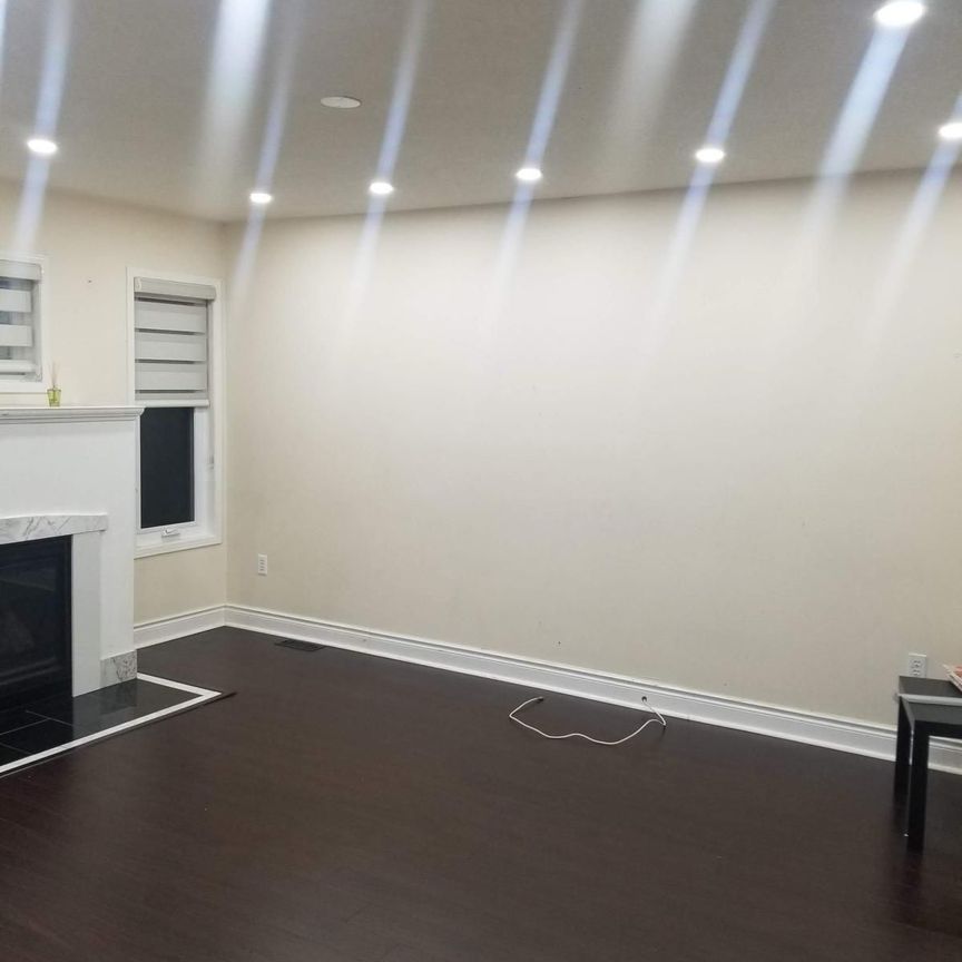 For Lease - 289 Edenbrook Hill Drive, Brampton, Ontario - Photo 1